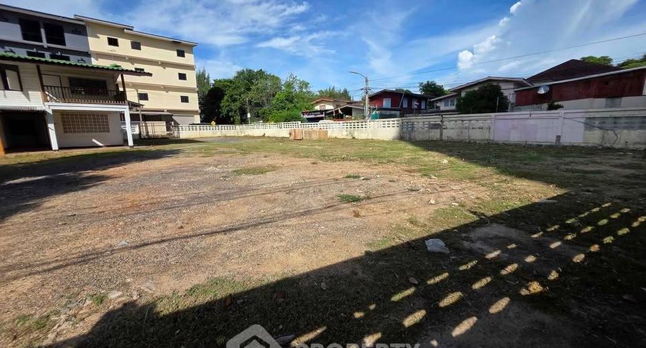 For rent 5 bedrooms house in Si Racha, Chonburi