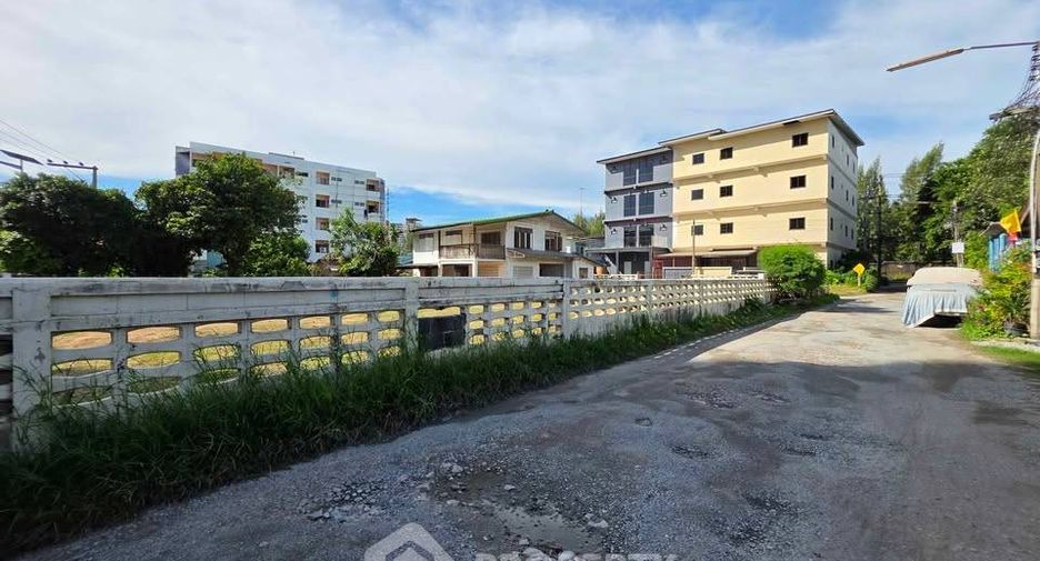 For rent 5 bedrooms house in Si Racha, Chonburi