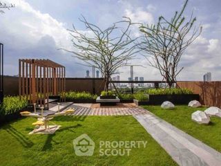 For rent 2 bedrooms condo in Huai Khwang, Bangkok
