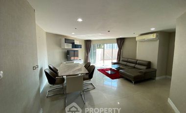For rent 5 ベッドルーム condo in Huai Khwang, Bangkok
