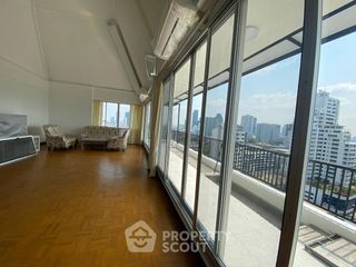 À louer 3 chambres appartement à Khlong Toei, Bangkok