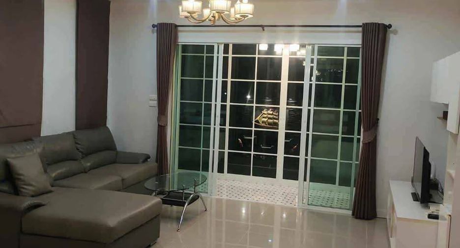 Haus zur Miete mit 3 Zimmer in Si Racha, Chonburi
