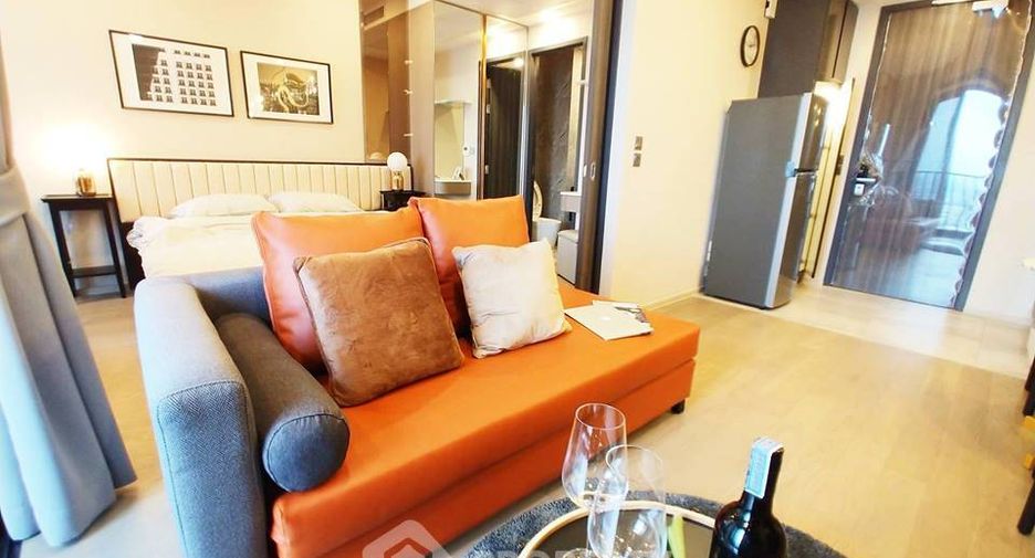 For rent 1 bed condo in Khlong Toei, Bangkok