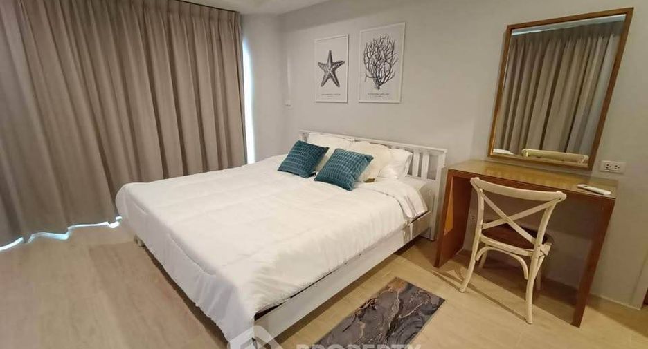For rent 3 bedrooms condo in North Pattaya, Pattaya
