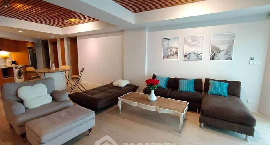 For rent 3 bedrooms condo in North Pattaya, Pattaya