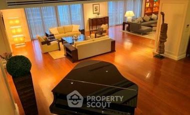 For sale 4 bedrooms condo in Khlong Toei, Bangkok