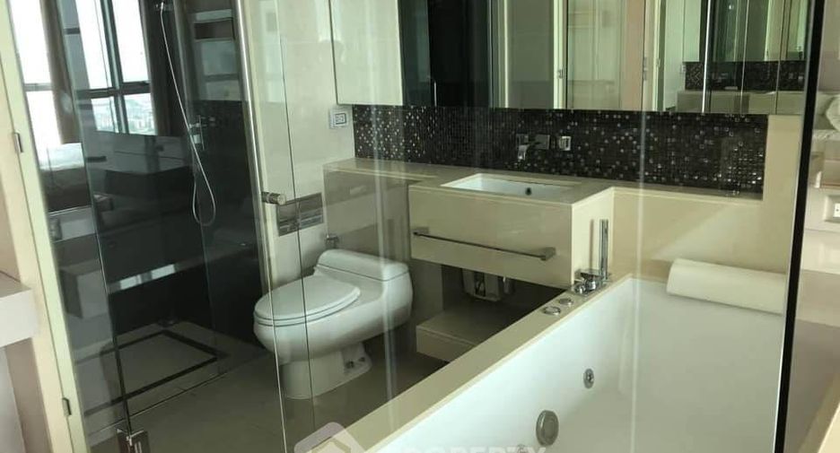 For rent 1 bed condo in Watthana, Bangkok