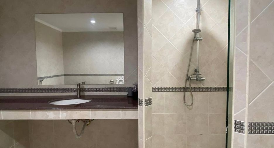 For rent 1 bed condo in Pratumnak, Pattaya