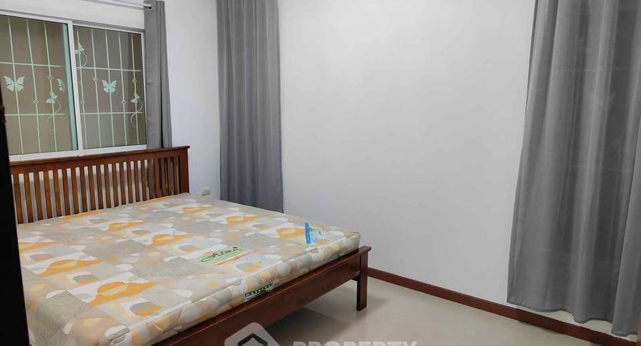 Casa en alquiler de 4 habitaciones en East Pattaya, Pattaya