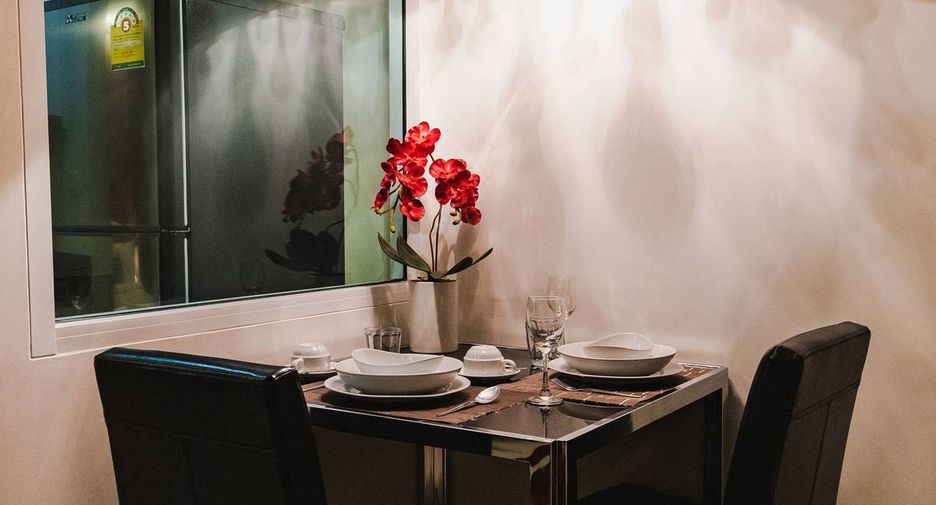 For rent 1 bed condo in Watthana, Bangkok