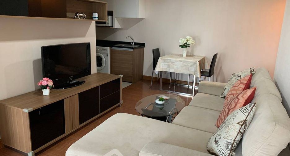 For rent 1 bed condo in Huai Khwang, Bangkok