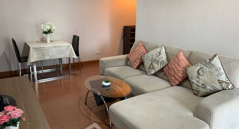 For rent 1 bed condo in Huai Khwang, Bangkok