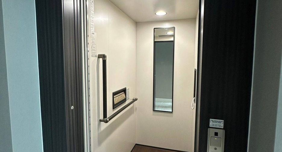 For rent 4 bedrooms house in Saphan Sung, Bangkok