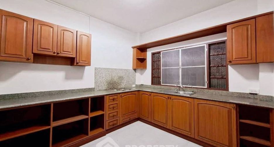 Haus zur Miete mit 3 Zimmer in East Pattaya, Pattaya