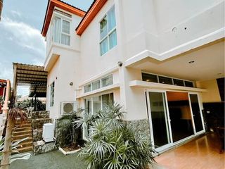 For rent 4 bedrooms house in Na Jomtien, Pattaya
