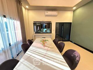 À louer 4 chambres maison à Bang Lamung, Chonburi