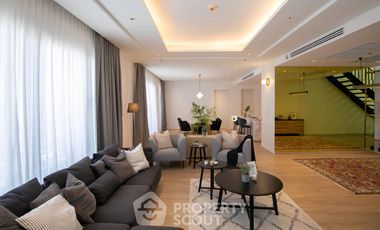 For rent 3 bedrooms condo in Khlong Toei, Bangkok