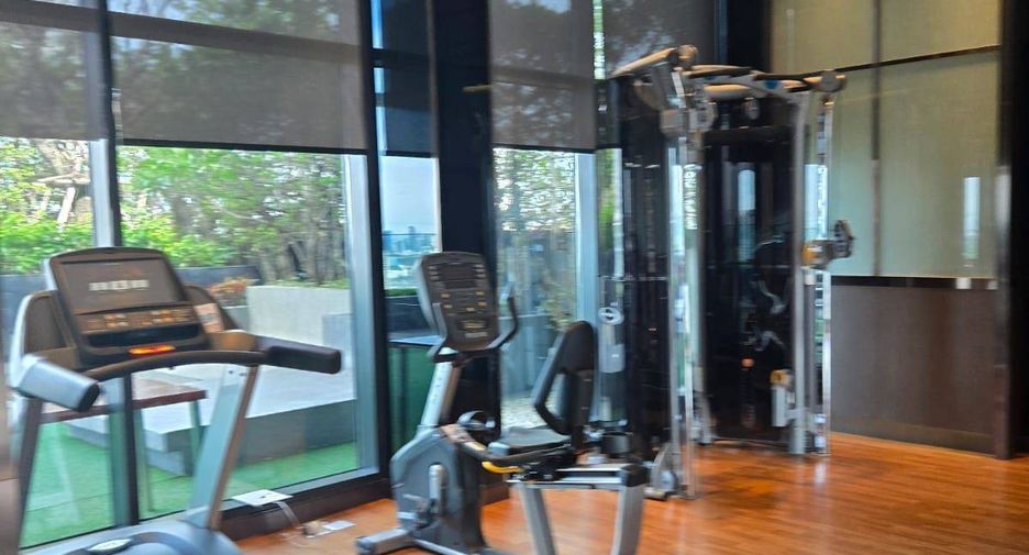 For rent 1 bed condo in Watthana, Bangkok