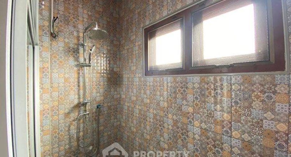 Casa en venta de 4 habitaciones en Mueang Chon Buri, Chonburi