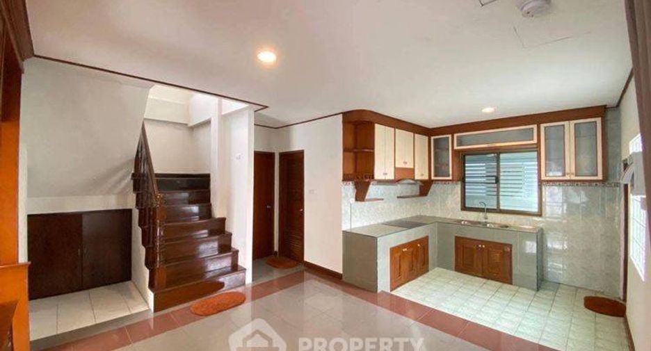 Casa en venta de 4 habitaciones en Mueang Chon Buri, Chonburi