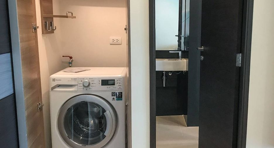 For rent 1 bed condo in Sathon, Bangkok