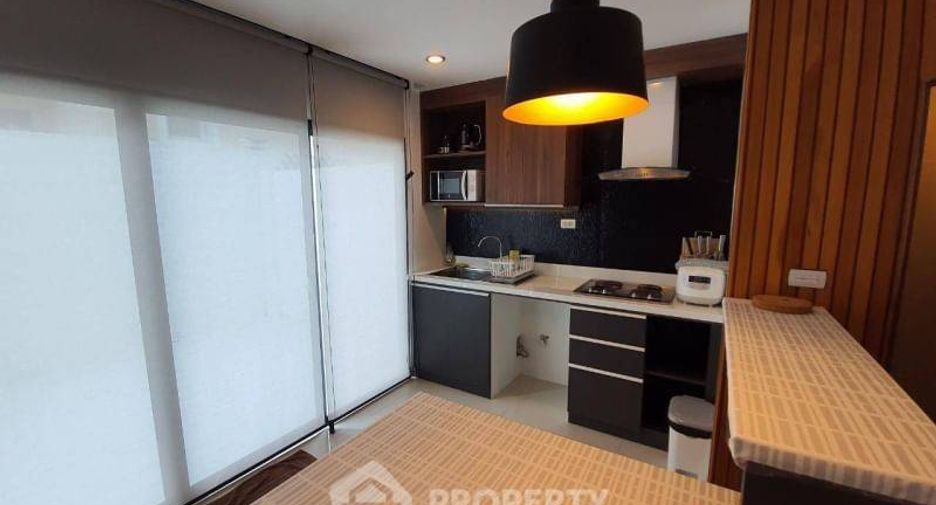 For rent 4 bedrooms townhouse in Bang Lamung, Chonburi