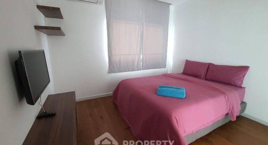 For rent 4 bedrooms townhouse in Bang Lamung, Chonburi