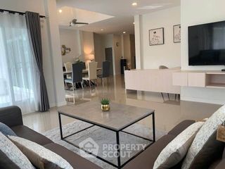 À louer 3 chambres maison à Bang Lamung, Chonburi