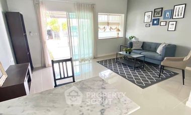 For rent 3 bedrooms townhouse in Prawet, Bangkok