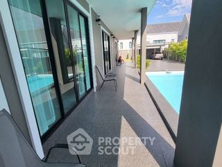 Villa en alquiler de 5 habitaciones en Bang Lamung, Chonburi