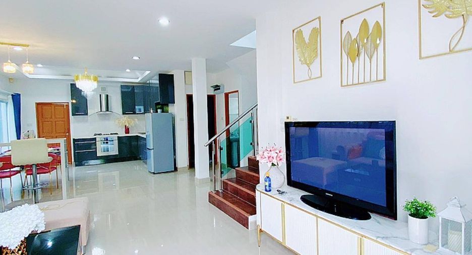 For rent 4 bedrooms house in Huay Yai, Pattaya
