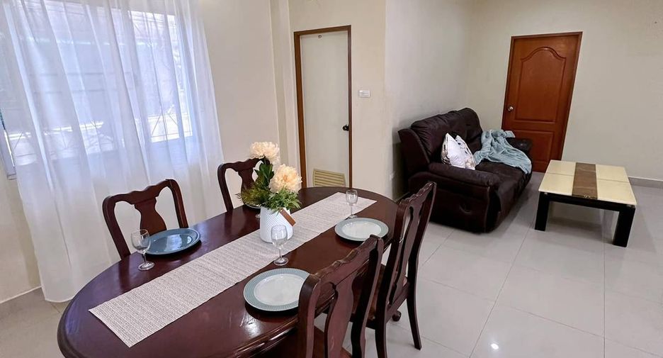 For rent 4 bedrooms house in Jomtien, Pattaya