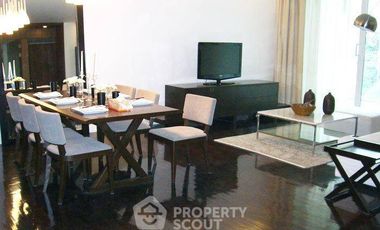 For rent 3 bedrooms apartment in Khlong Toei, Bangkok