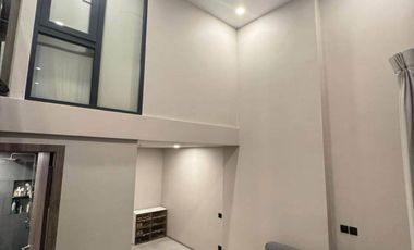 For rent 1 bed condo in Pathum Wan, Bangkok
