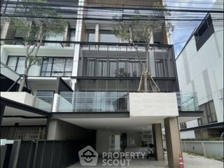 出租 6 卧室 独立屋 在 Suan Luang, 曼谷