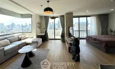 For sale 1 bed condo in Watthana, Bangkok
