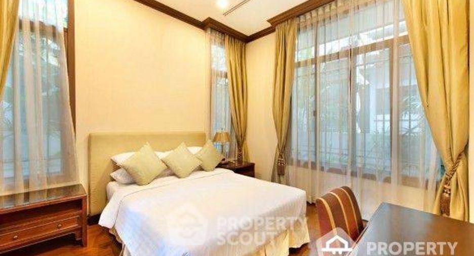 Haus zur Miete mit 4 Zimmer in Yan Nawa, Bangkok