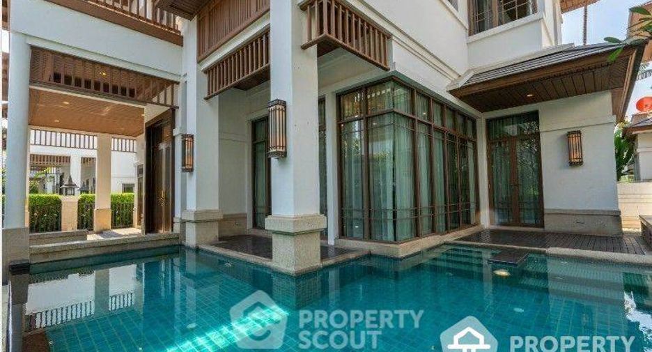Haus zur Miete mit 4 Zimmer in Yan Nawa, Bangkok