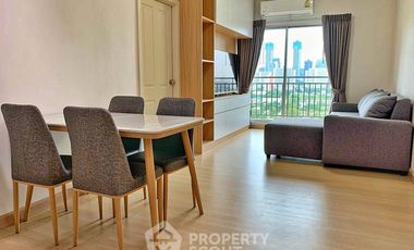 For rent 2 bedrooms condo in Huai Khwang, Bangkok