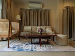 For rent 4 bedrooms house in Bang Kapi, Bangkok