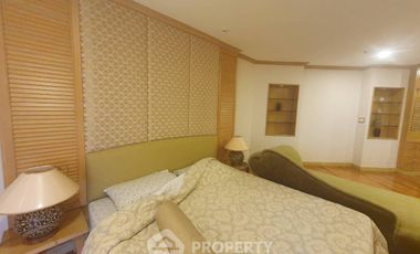 For rent 3 bedrooms condo in Rat Burana, Bangkok