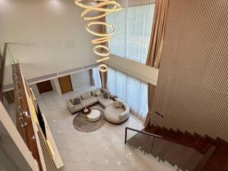 Villa zur Miete mit 6 Zimmer in Bang Lamung, Chonburi