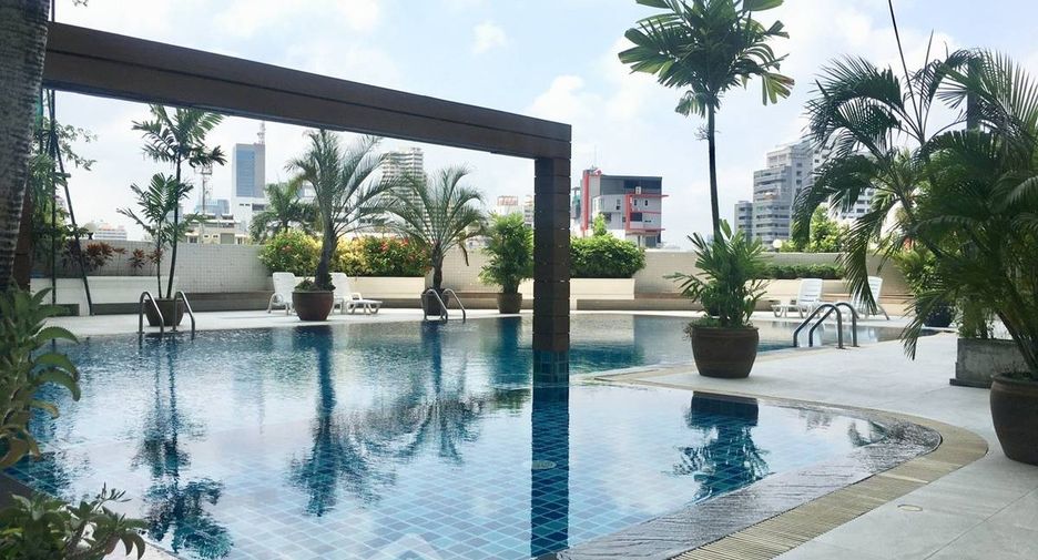 Apartment zur Miete mit 3 Zimmer in Khlong Toei, Bangkok