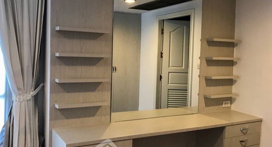 Apartment zur Miete mit 3 Zimmer in Khlong Toei, Bangkok