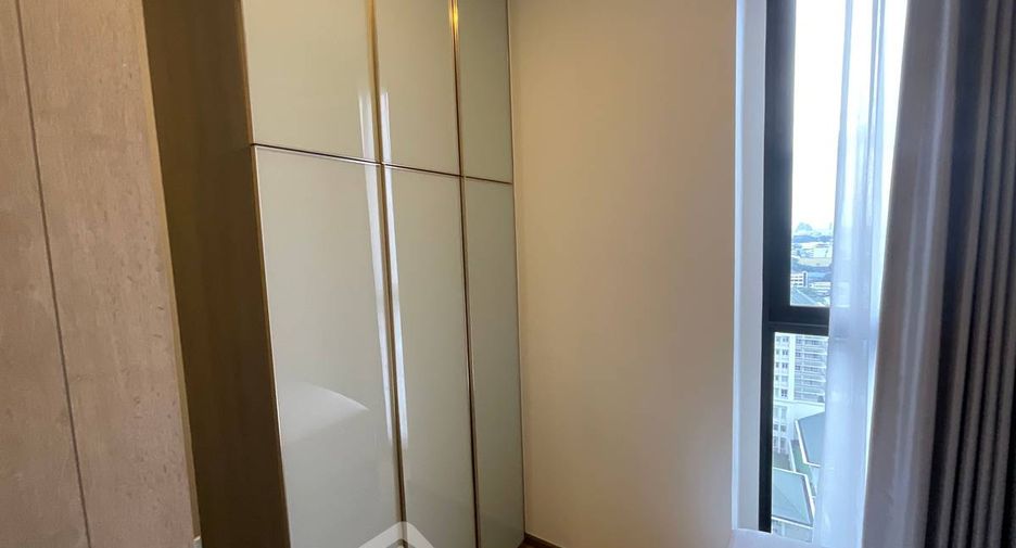 For rent 2 bedrooms apartment in Ratchathewi, Bangkok