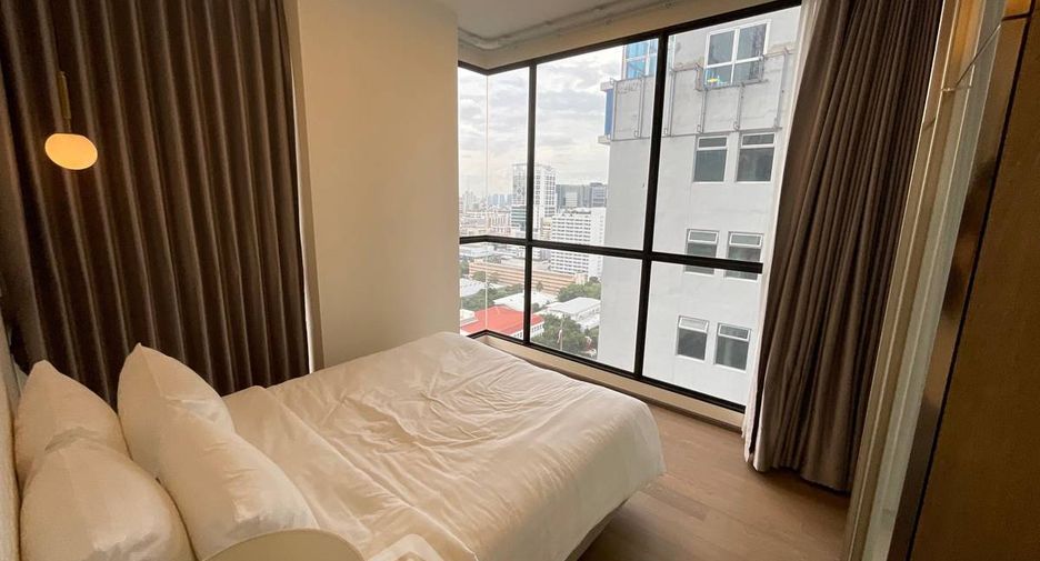 For rent 2 bedrooms apartment in Ratchathewi, Bangkok