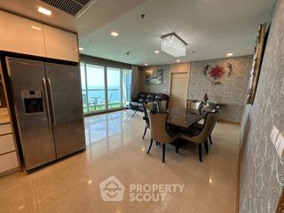 For rent 2 bedrooms condo in Bang Lamung, Chonburi