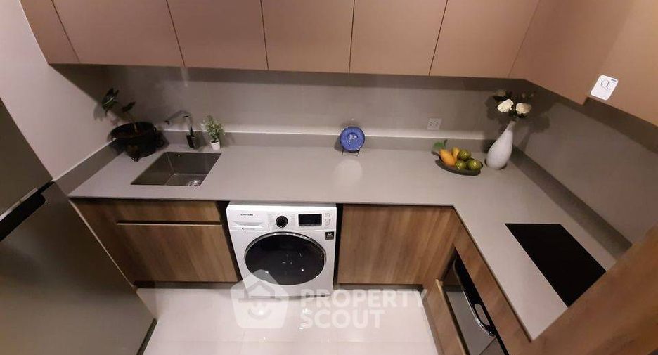 For rent 2 bedrooms condo in Watthana, Bangkok