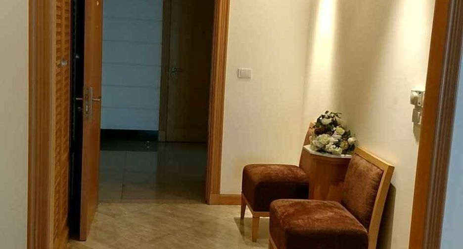 Apartment zur Miete mit 3 Zimmer in Khlong Toei, Bangkok