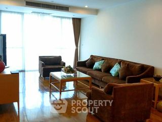 For rent 3 bedrooms apartment in Khlong Toei, Bangkok